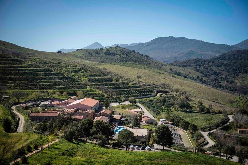 Relais Abbazia Santa Anastasia Resort & Winery Castelbuono  Exterior photo